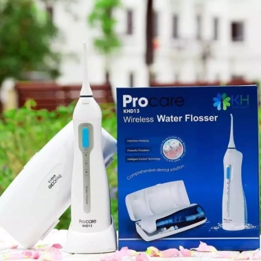 Phụ kiện Procare KHD13 du lịch: Hộp đựng, đầu tăm, đế sạc, bình nước - 39.000₫