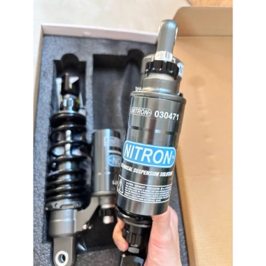 Phuộc Nitron bình dầu nút chỉnh lắp PCX125, NVX, Impulse - Giá 1,735,000₫