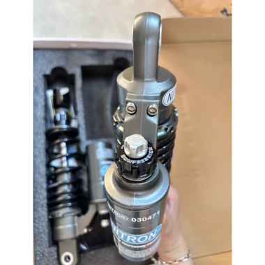 Phuộc Nitron bình dầu nút chỉnh lắp PCX125, NVX, Impulse - Giá 1,735,000₫ 3 Phuộc Nitron bình dầu nút chỉnh lắp PCX125, NVX, Impulse - Giá 1,735,000₫ 3