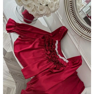 Pijama dài tay lụa cổ vuông ngực xếp ly tiểu thư siêu xinh - Giá chỉ 209.000đ