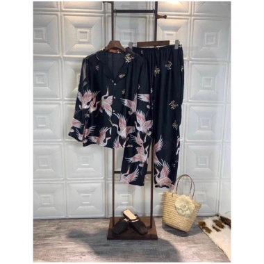 Pijama lụa mango chim hạc đen đỏ tay dài quần dài - Bộ lụa mặc nhà mát nhẹ 142.000đ