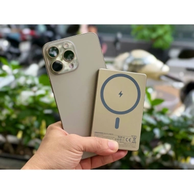 Pin dự phòng WIWU Ultra-Thin 10.000mAh mỏng 9mm sạc nhanh không dây 22.5W cho iPhone 15 Pro Max - Giá ưu đãi 679.000đ 2 Pin dự phòng WIWU Ultra-Thin 10.000mAh mỏng 9mm sạc nhanh không dây 22.5W cho iPhone 15 Pro Max - Giá ưu đãi 679.000đ 2