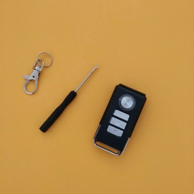 Pin Xe Điện Xe Máy Điều Khiển Từ Xa Vỏ Chìa Khóa Chống Trộm Báo Động Giá 56.607₫ 3