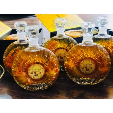 Quà set ba chính hãng: Rượu Đông Trùng Hạ Thảo chai XO + Đông Trùng + Táo Đỏ Viện Hàn Lâm – Giá ưu đãi 900.000₫