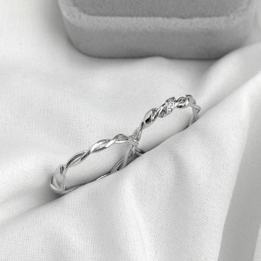 Quà Tặng 8/3: Nhẫn Đôi Bạc 925 Twist Cao Cấp - Giảm Giá Đến 569k