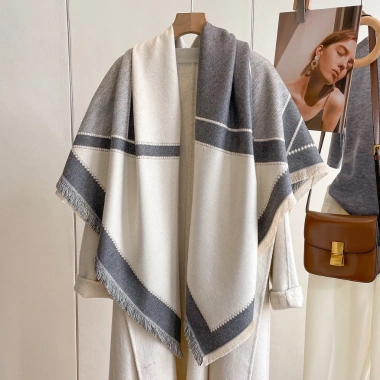 Quà Tặng Khăn Choàng Cashmere Vuông JIRAMI Cao Cấp Hộp Sang Trọng Giảm Giá Đến 590k Cho Mùa Đông Lễ Tết 7