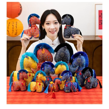 Quà Tặng Năm Mới Năm Ngựa 2.026: Đồ chơi Pony Sang Trọng, Rag Búp Bê Linh Vật