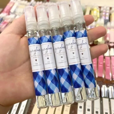 Quà Tặng Ngẫu Nhiên Body Mist 10ml - Xịt Thơm Toàn Thân Giá Ưu Đãi 20.000₫