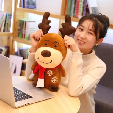 Quà tặng Noel 2.025 Gấu bông tuần lộc tuyết Đeo khăn Noel Đáng yêu - Giá 129.000 2 Quà tặng Noel 2.025 Gấu bông tuần lộc tuyết Đeo khăn Noel Đáng yêu - Giá 129.000 2