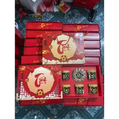 Quà Tết 8 Hủ Hạt Đặc Biệt – Tặng Bao Lì Xì, Giá 219.000đ (Giảm 22%)