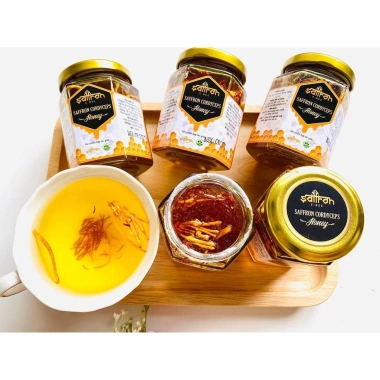 Quà Tết sức khỏe mẹ: Mật ong ngâm saffron, Đông trùng hạ thảo, Trà táo đỏ – 450k