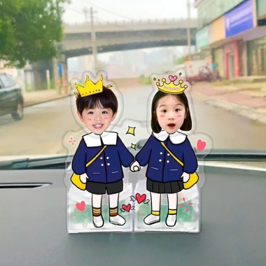 Quà Tốt Nghiệp Standee Lắc Đầu Pin Ghép Mặt Chibi Cute Trí Decor Giá 49k