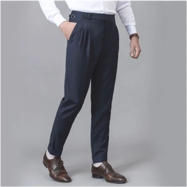 Quần âu nam Sidetab cạp cao Regular, vải rayon tự nhiên, thoáng mát - Geele 379.500đ 2