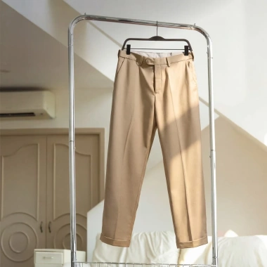 Quần âu nam slimfit cạp chun, túi chéo, logo thêu lịch lãm - giá chỉ 649k