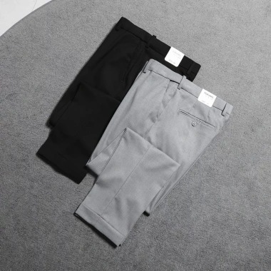 Quần âu nam slimfit cạp chun, túi chéo, logo thêu lịch lãm - giá chỉ 649k 3 Quần âu nam slimfit cạp chun, túi chéo, logo thêu lịch lãm - giá chỉ 649k 3