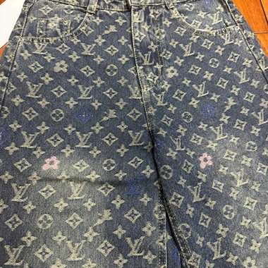 Quần Bò Jeans Nữ Dáng Suông Lưng Cao Tôn Dáng Quảng Châu Cao Cấp 427.500₫