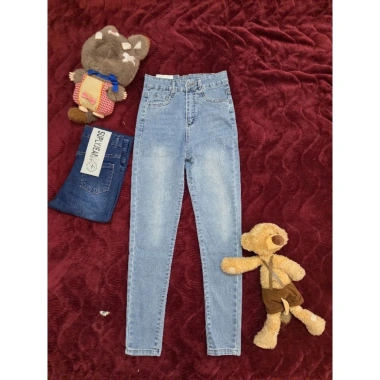 Quần bò nữ ôm skinny co giãn 4 màu Trắng Xanh đậm Xanh nhạt Đen Giá chỉ 119k