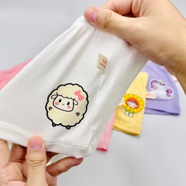 Quần chip bé gái BeeOn Petit vải sợi tre cao cấp, siêu mềm mịn, thoáng mát, in hình xinh xắn - Giá chỉ 70.000 4