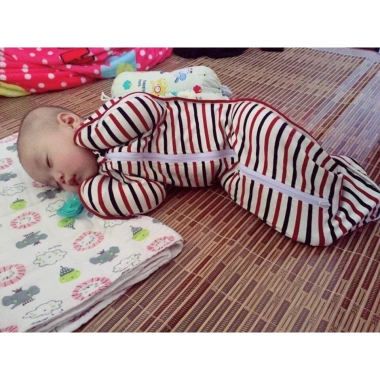 Quấn chũn ủ nhộng Unibaby - Túi ngủ sọc nhiều màu, giúp bé sơ sinh ngủ ngon, giảm giá 18%
