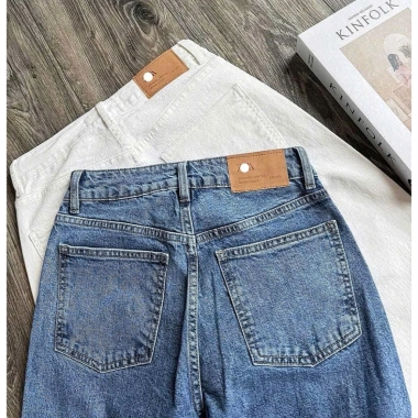 Quần Culottes Jeans Trơn Lưng Cao Dây Thắt Eo ZARA - Giá Ưu Đãi 395.000₫ 8 Quần Culottes Jeans Trơn Lưng Cao Dây Thắt Eo ZARA - Giá Ưu Đãi 395.000₫ 8
