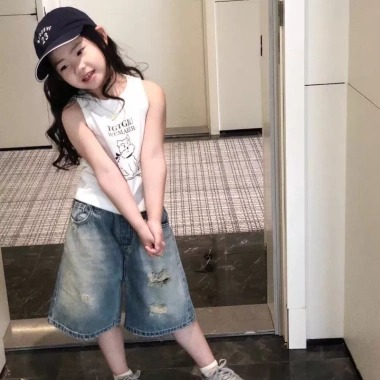Quần Denim Rách Bé Gái Trẻ Em Phong Cách Tây – Mùa Xuân Hè, Giá Ưu Đãi 164.446₫ 2