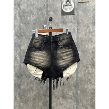 Quần đùi short jean nữ cạp cao, túi tua lộ túi thời trang - Giá chỉ 129.000 VND