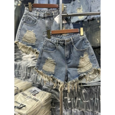Quần đùi short jean nữ lưng cao rách, đùi lộ túi hack thời trang - Giá chỉ 129k