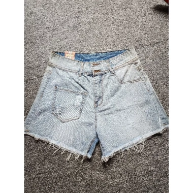 Quần Đùi Short Jean Túi Ngược Eo 64 Dài 34cm Giá 25.000 Thoải Mái và Phong Cách 2 Quần Đùi Short Jean Túi Ngược Eo 64 Dài 34cm Giá 25.000 Thoải Mái và Phong Cách 2