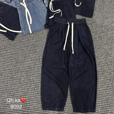 Quần jean baggy chất mỏng mềm mịn cạp chun lưng cao tôn dáng cho người mập 351.500đ 2 Quần jean baggy chất mỏng mềm mịn cạp chun lưng cao tôn dáng cho người mập 351.500đ 2