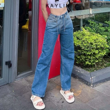 Quần Jean Kaylin Dáng Suông Basic và Belt, Denim Dày Dặn, Giá Giảm 540k
