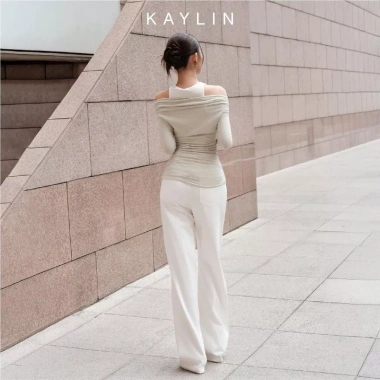 Quần jean KAYLIN form suông denim dày dặn Retro 10/2.025 giảm còn 600.000 VND