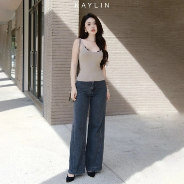 Quần Jean Kaylin form suông ống rộng Denim dày dặn phong cách retro Giá 560.000₫ 2 Quần Jean Kaylin form suông ống rộng Denim dày dặn phong cách retro Giá 560.000₫ 2
