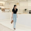 Quần Jean Kaylin họa tiết hoa nổi, form ôm ống loe, denim dày dặn, chỉ 560k Mã N2.334