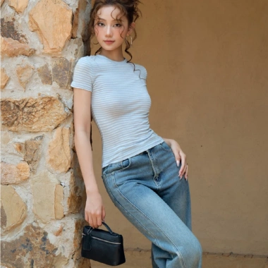 Quần Jean Kaylin Suông Ống Loe Denim Dày Dặn BST Thu Đông 2.025 - Giá 600.000₫
