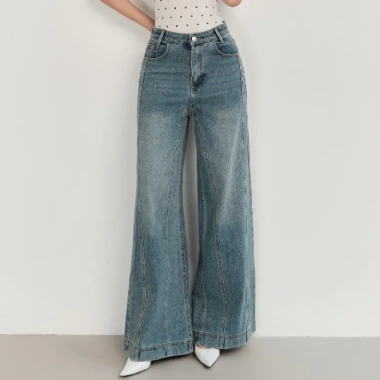 Quần Jean Kaylin Suông Ống Loe Denim Dày Dặn BST Thu Đông 2.025 - Giá 600.000₫ 4 Quần Jean Kaylin Suông Ống Loe Denim Dày Dặn BST Thu Đông 2.025 - Giá 600.000₫ 4