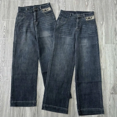 Quần Jean Nữ 2.837 Ống Suông Cạp Cao Co Giãn Túi Thêu CC Lưng Cao HOT2.024 Giá Ưu Đãi 235k