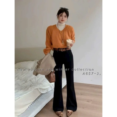 Quần jean nữ ống loe túi ngang đính charm - Hack dáng thời trang, chỉ 229k