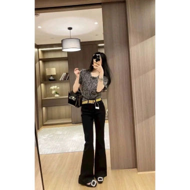 Quần jean nữ ống loe túi ngang đính charm - Hack dáng thời trang, chỉ 229k