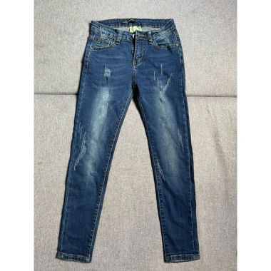 Quần Jeans Bé size 14 New hãng D.G - Giá chỉ 35.000, chất liệu mềm mại, phong cách trẻ trung