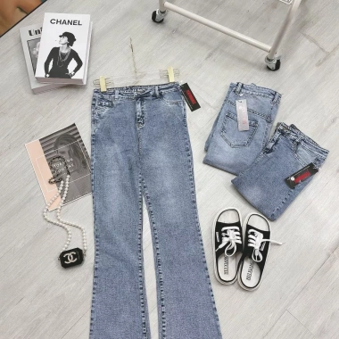 Quần Jeans bò loe form nhỏ dáng ôm co dãn nhẹ 4 chiều Giá chỉ 127k giảm mạnh