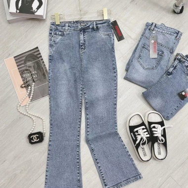 Quần Jeans bò loe form nhỏ dáng ôm co dãn nhẹ 4 chiều Giá chỉ 127k giảm mạnh 8 Quần Jeans bò loe form nhỏ dáng ôm co dãn nhẹ 4 chiều Giá chỉ 127k giảm mạnh 8