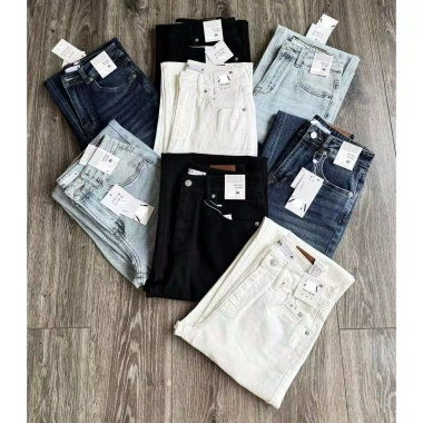 Quần Jeans Culottes Suông Dài ZR 6M - Trơn, Đa Dụng, Giá 375.000đ (Giảm 20%) 3