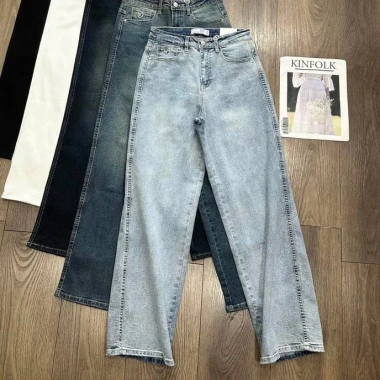 Quần Jeans Culottes Suông Trơn Thêu Tim ZR – Giá Ưu Đãi 395k, Phong Cách Năng Động 15