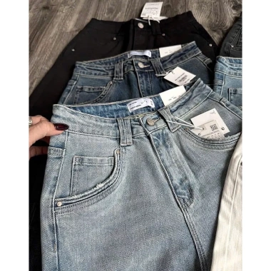 Quần Jeans Culottes Suông Trơn ZR Nẹp Túi Mài Lai – Giá 375.000đ, giảm 86.250đ