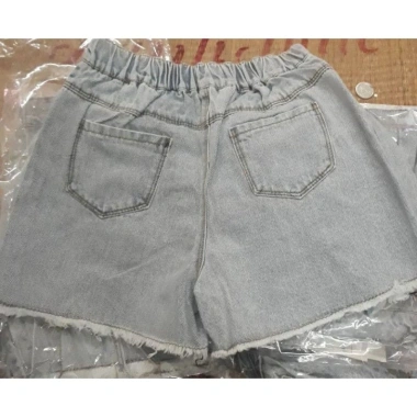 Quần jeans giả váy Quảng Châu cho bé 21-30kg - Siêu thoải mái, giảm giá 17% 3