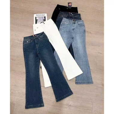 Quần Jeans Loe Trơn Dài Lai To TMH Ảnh Tự Chụp Giá 395.000 Giảm 20%