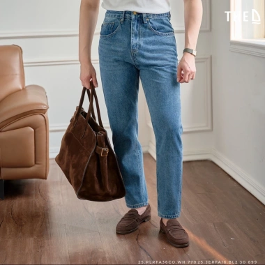 Quần Jeans nam THE D Regular Fit 90% Cotton Giá ưu đãi 899.000đ