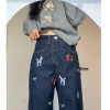 Quần Jeans ống đứng cạp cao xanh đậm thêu nơ chó con - Cá tính mọi lứa tuổi 4