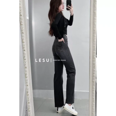 Quần Jeans Ống Đứng Trơn 9 Tấc - Ảnh Tự Chụp Giá Giảm 370,000 VND, Thon Gọn 3 Quần Jeans Ống Đứng Trơn 9 Tấc - Ảnh Tự Chụp Giá Giảm 370,000 VND, Thon Gọn 3