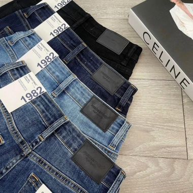 Quần Jeans ống đứng trơn 92-95cm - Đường may chắc, phong cách, chỉ 360.000đ